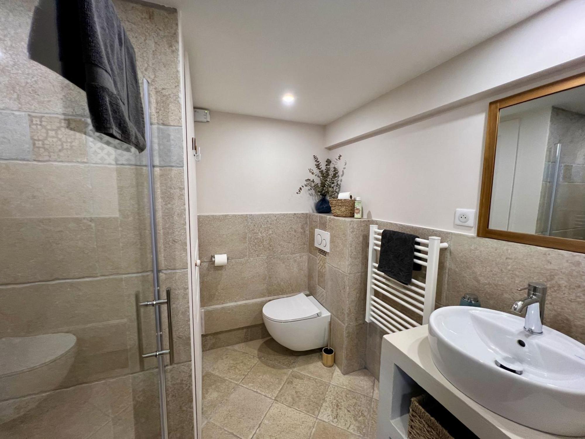 Studio With Private Car Park And Air Con Valbonne Exterior photo