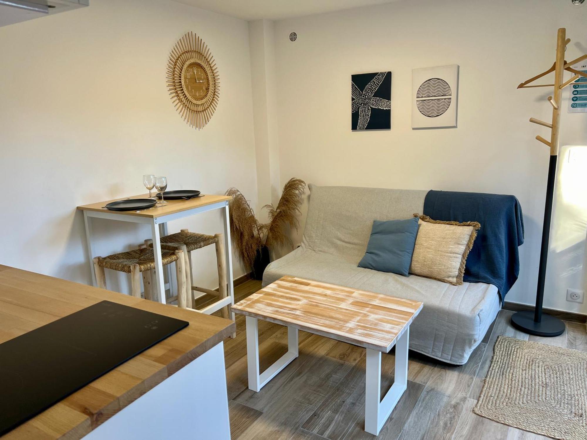 Studio With Private Car Park And Air Con Valbonne Exterior photo
