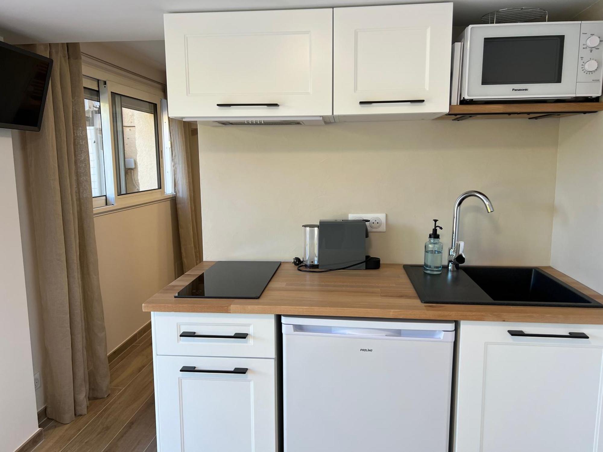 Studio With Private Car Park And Air Con Valbonne Exterior photo